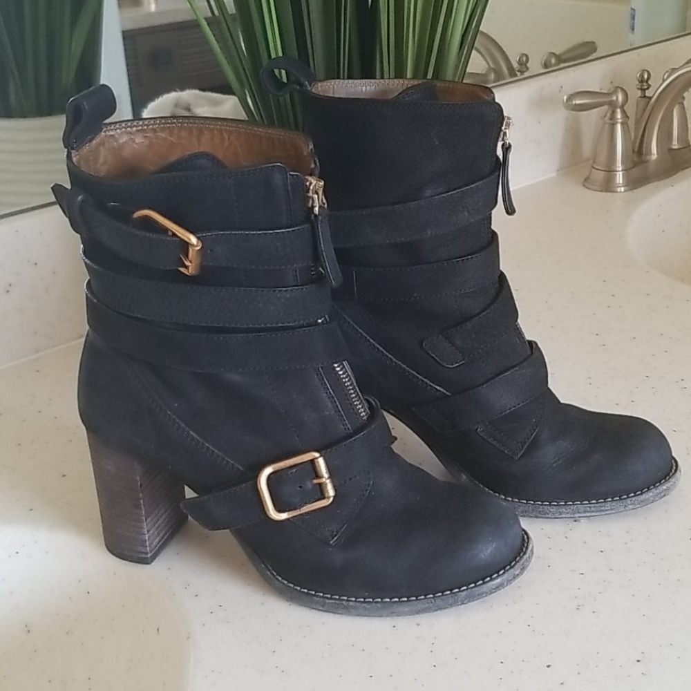 Chloe boots